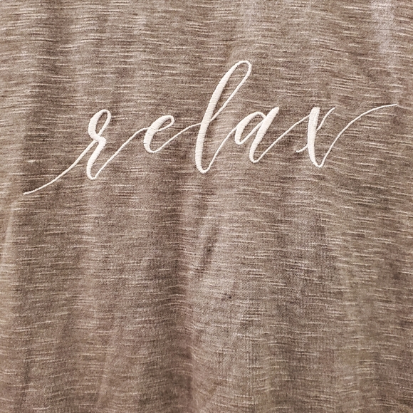 🔥SALE🔥 Active Womens Gray Multi."Relax" Longsleeve Shirt - Picture 4 of 9